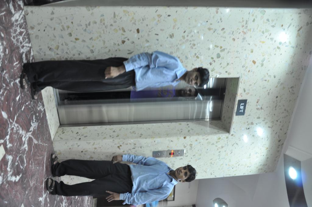 Hotel Metro Jaipur Exteriör bild