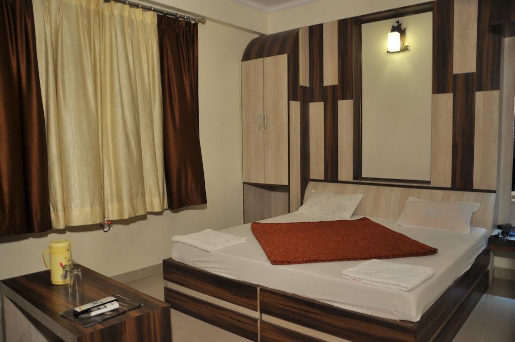 Hotel Metro Jaipur Exteriör bild