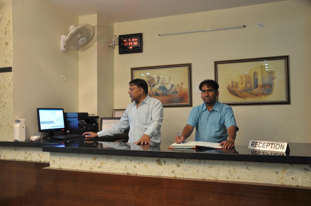 Hotel Metro Jaipur Exteriör bild