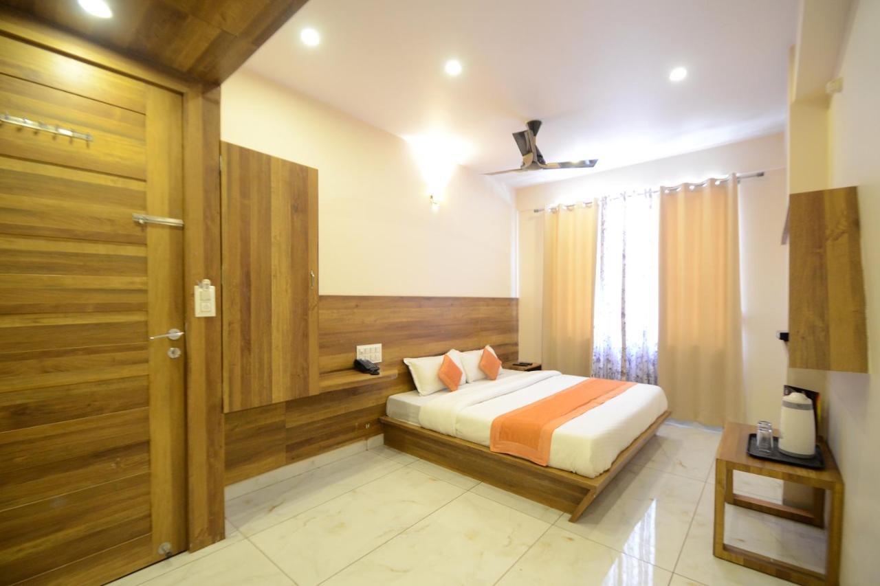 Hotel Metro Jaipur Exteriör bild