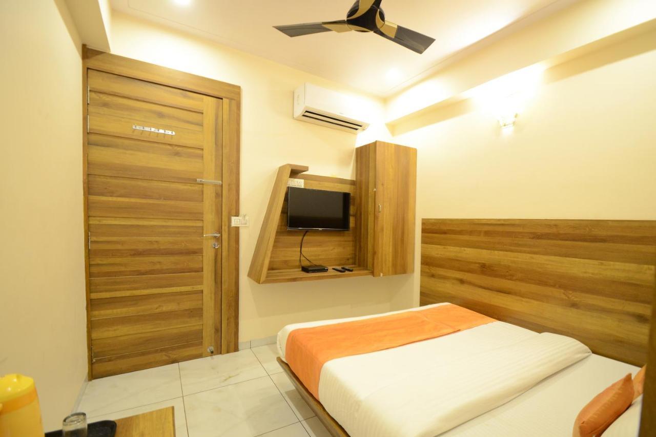 Hotel Metro Jaipur Exteriör bild
