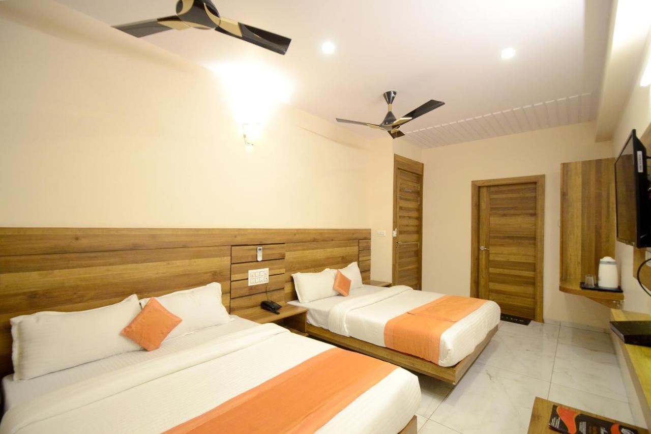 Hotel Metro Jaipur Exteriör bild